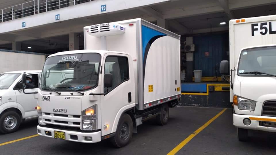 Flota de Panamedical para transporte especializado de suministros médicos y distribución en todo el territorio peruano.